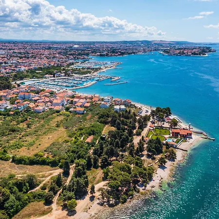 公寓 Vesna 扎达尔