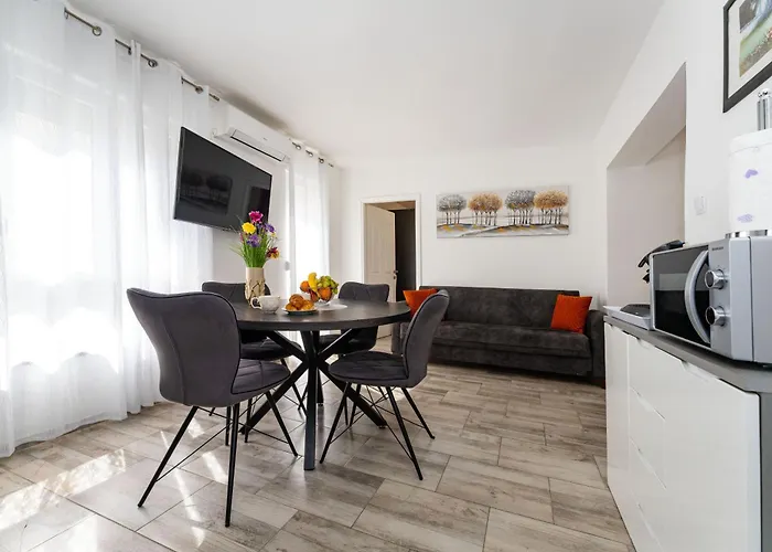 公寓 Vesna 扎达尔